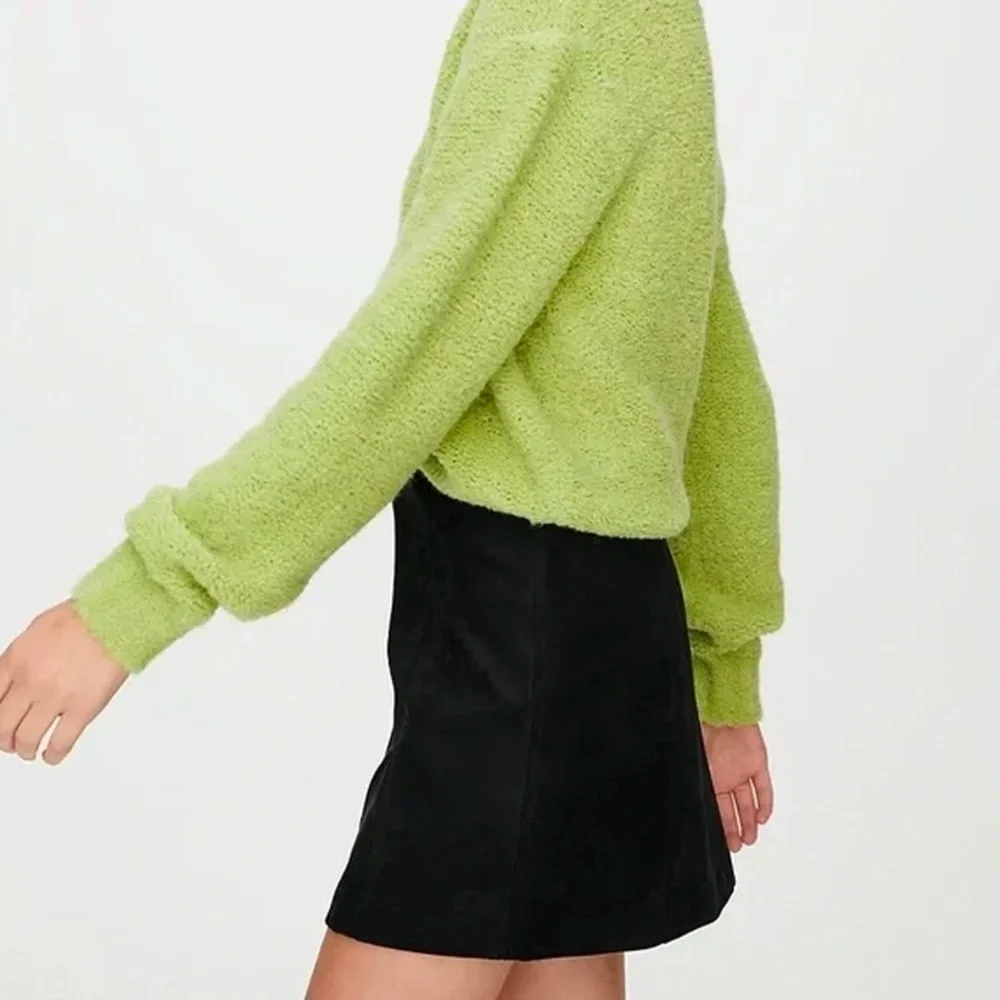 ARITZIA - Wilfred Free - Faux Suede Zip-Up Mini Skirt- Black
